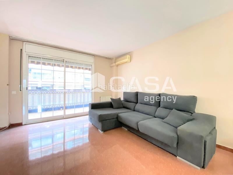 3 bedrooms Apartment in Badalona, Spain No. 169682