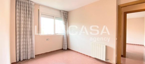 3 bedrooms Apartment in Badalona, Spain No. 169682 10