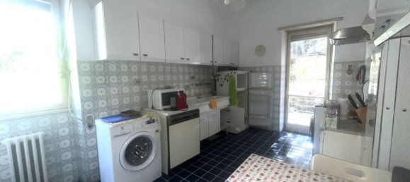 6 rooms Apartment in Rome, Italy No. 191933 21