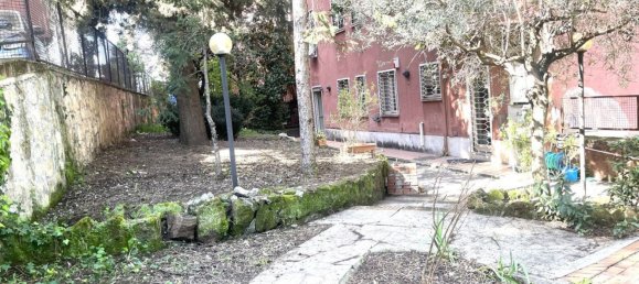 6 rooms Apartment in Rome, Italy No. 191933 24