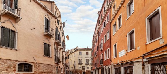 6 rooms Apartment in Venice, Italy No. 56730 53