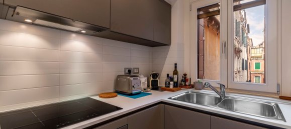 6 rooms Apartment in Venice, Italy No. 56730 86