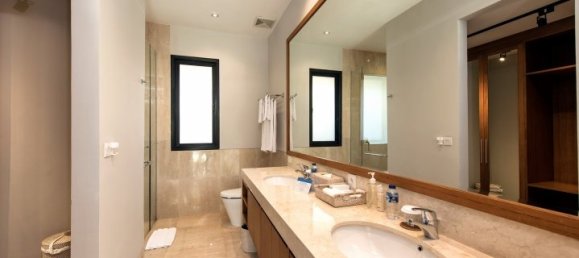 4 Schlafzimmer Villa in South Kuta, Indonesia, Nr. 3103 24