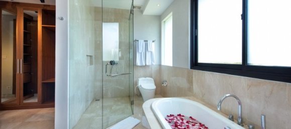 4 Schlafzimmer Villa in South Kuta, Indonesia, Nr. 3103 18