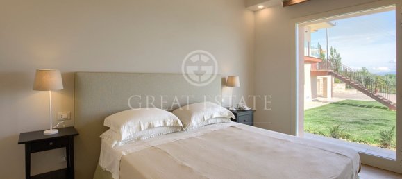 Villa de 7 dormitorios en Foiano della Chiana, Italy No. 105639 2