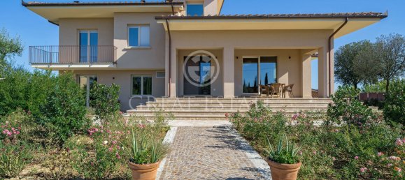 Villa de 7 dormitorios en Foiano della Chiana, Italy No. 105639 11