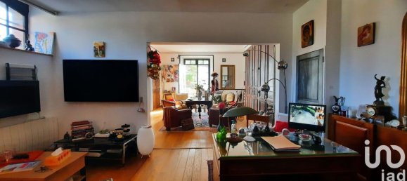 5 bedrooms Apartment in Salbris, France No. 85482 2