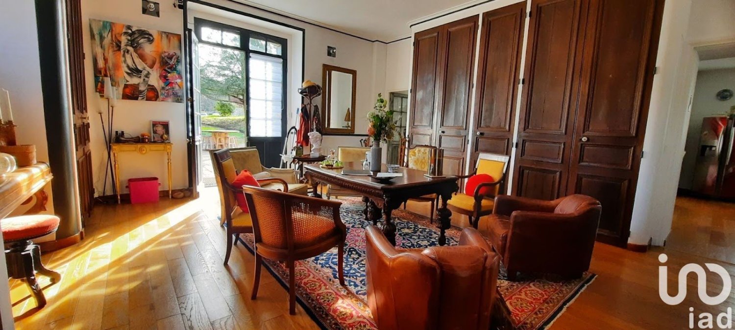 5 bedrooms Apartment in Salbris, France No. 85482