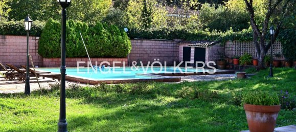 5 bedrooms House in Cordoba, Spain No. 152418 2