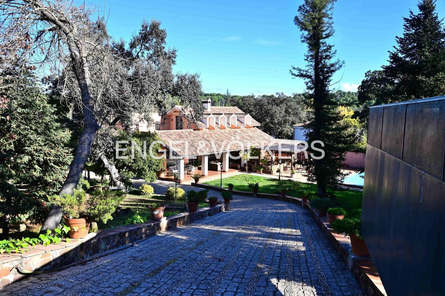 5 bedrooms House in Cordoba, Spain No. 152418