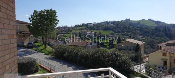 8 rooms House in Montottone, Italy No. 66099 9