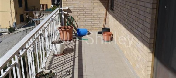 8 rooms House in Montottone, Italy No. 66099 10