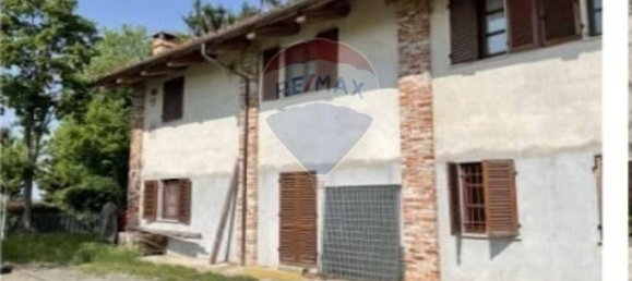 Edificio en Savigliano, Italy 1000 m² No. 213358 13