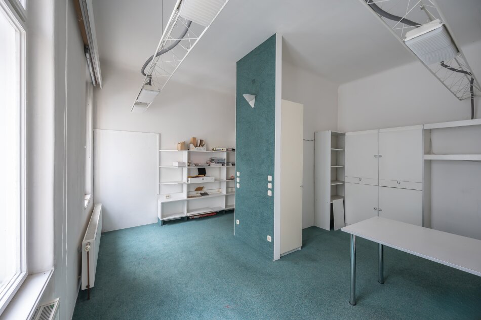Studio in Hietzing, Austria No. 94145