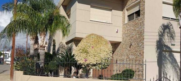 4 bedrooms Commercial property in Kato Polemidia, Cyprus No. 19641 13