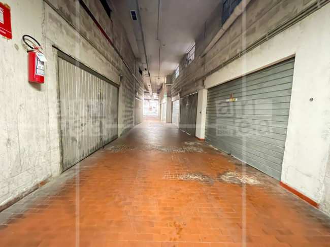 1 room Garage in Rome, Italy No. 360185