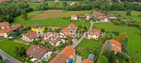 Villa de 4 dormitorios en Fiano, Italy No. 56120 2