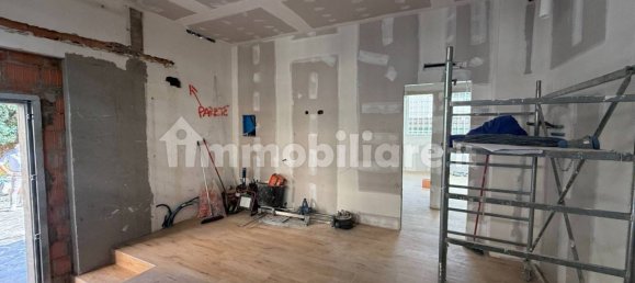 2 bedrooms Apartment in Bergamo, Italy No. 334991 2