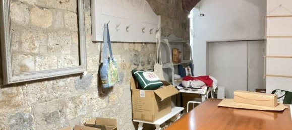 5غرفة عقار تجاري في Siena, Italy رقم 178861 2