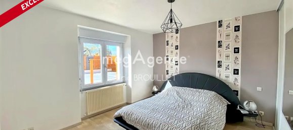 Casa de 5 dormitorios en Saint-Georges-sur-Loire, France No. 110213 11