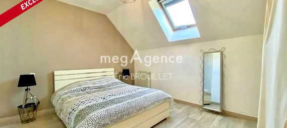 Casa de 5 dormitorios en Saint-Georges-sur-Loire, France No. 110213 2