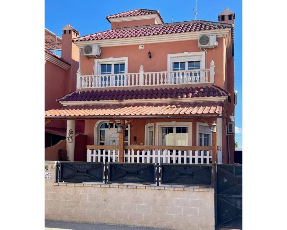 5 bedrooms Villa in Almoradi, Spain No. 13574