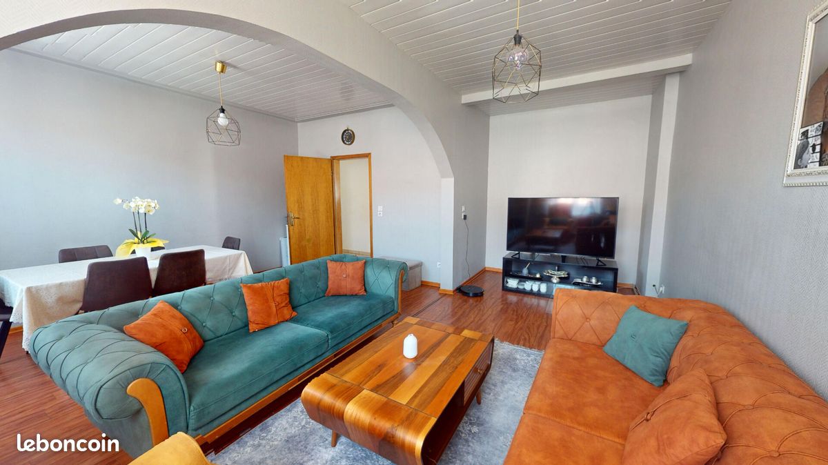 9غرفة عقار تجاري في Mulhouse, France رقم 59065