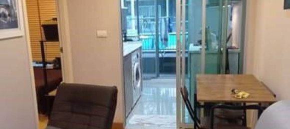 Apartamento com 1 quarto em condomínio em Phra Khanong, Thailand N.º 24282 4