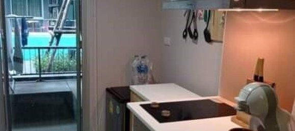 Apartamento com 1 quarto em condomínio em Phra Khanong, Thailand N.º 24282 9