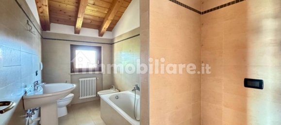 2 bedrooms Penthouse in Sant'Ambrogio di Valpolicella, Italy No. 282033 10