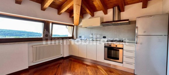 2 bedrooms Penthouse in Sant'Ambrogio di Valpolicella, Italy No. 282033 3