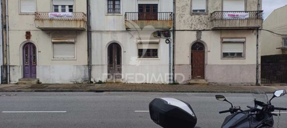 823m² Land in Porto, Portugal No. 113105 3