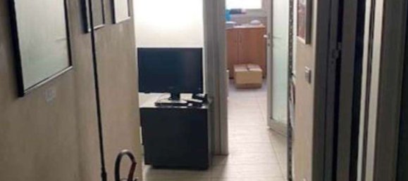 408m² Office in Milan, Italy No. 370070 18