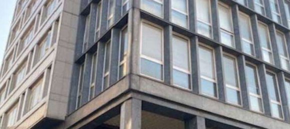 408m² Office in Milan, Italy No. 370070 3