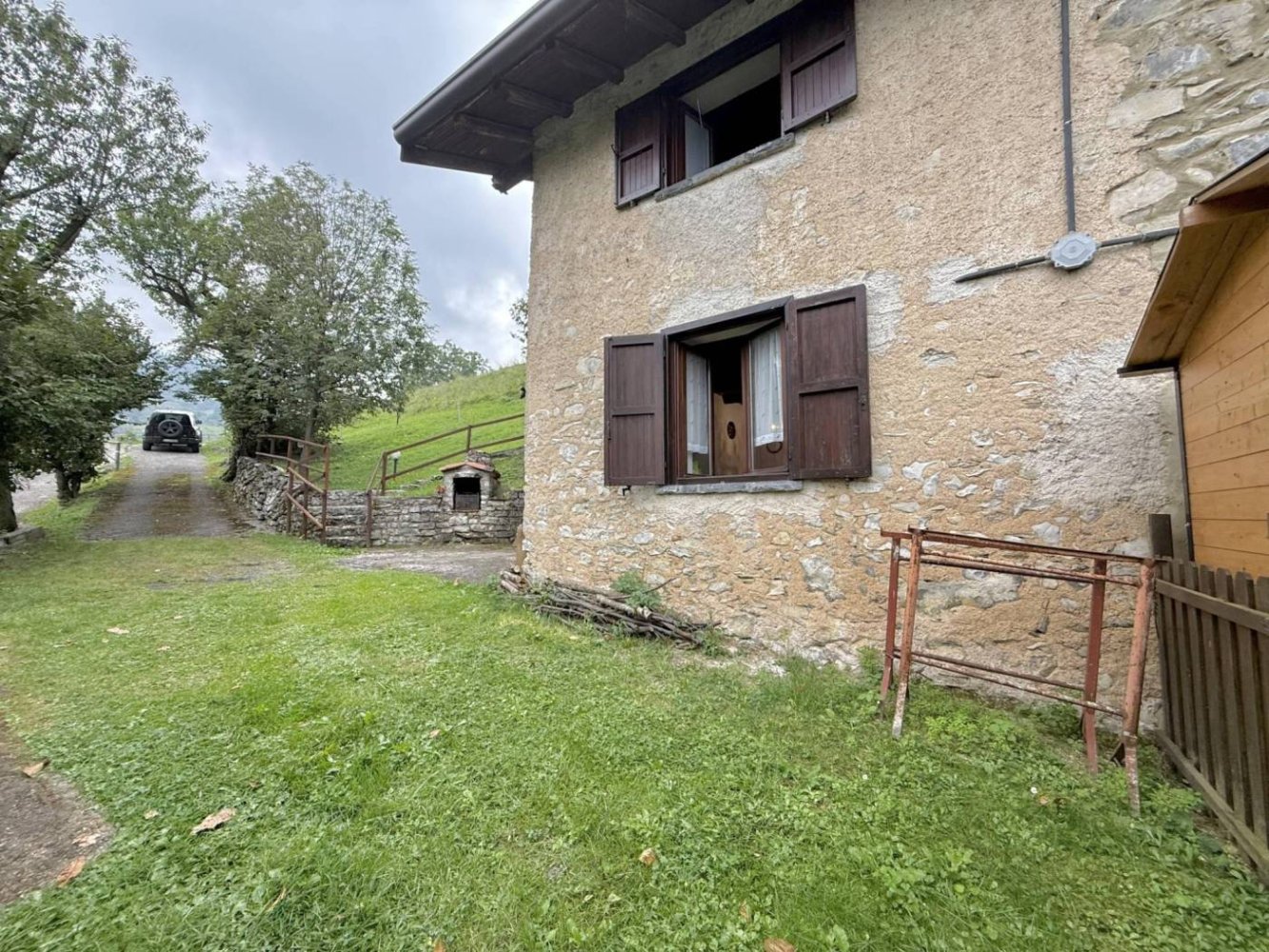 2 Schlafzimmer Haus in Grone, Italy, Nr. 378765