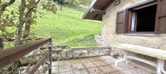 2 Schlafzimmer Haus in Grone, Italy, Nr. 378765 26
