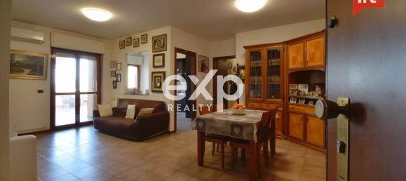 4 Schlafzimmer Wohnung in Vasto, Italy, Nr. 107605 4