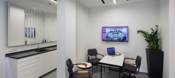 Edificio en Dubai, UAE 7432 m² No. 8947 7