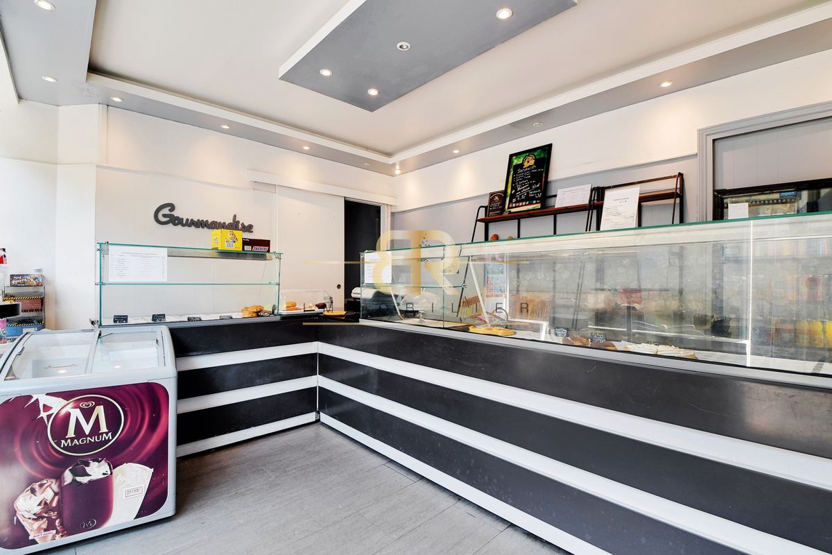 4 غرف نوم شقة في Courbevoie, France رقم 299602