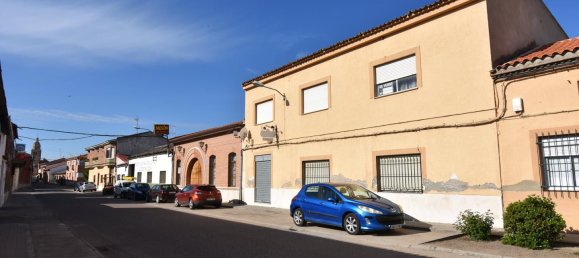 Gewerbliche Immobilie in Matapozuelos, Spain 859m², Nr. 81669 11