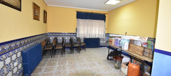 Gewerbliche Immobilie in Matapozuelos, Spain 859m², Nr. 81669 5
