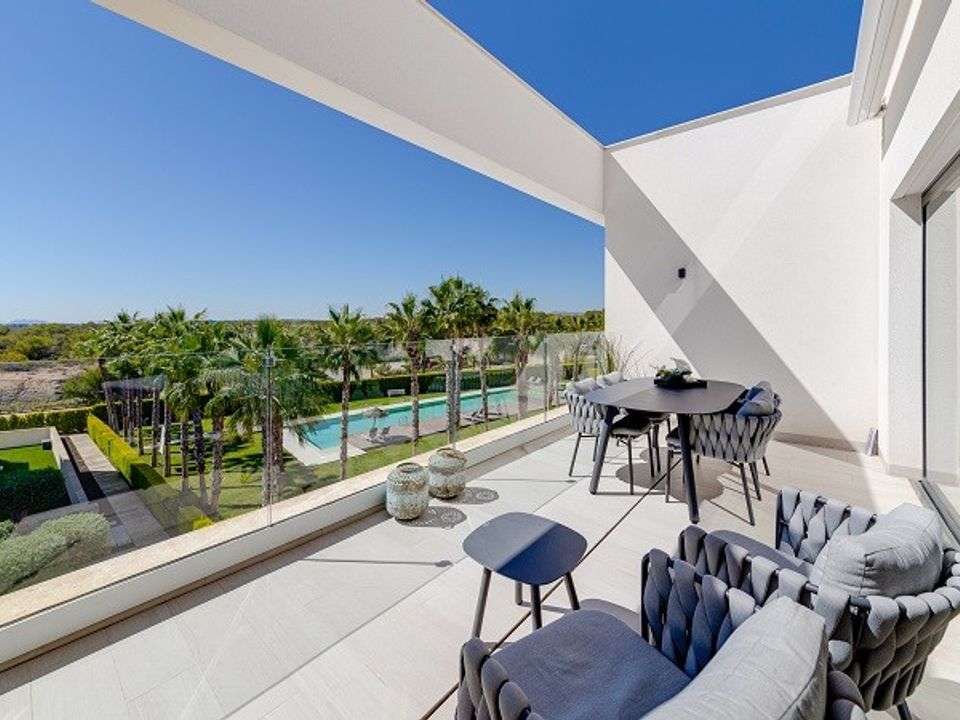 Ático de 2 dormitorios en Alicante, Spain No. 225625