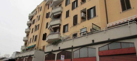 1 bedroom Apartment in Cologno Monzese, Italy No. 313907 2