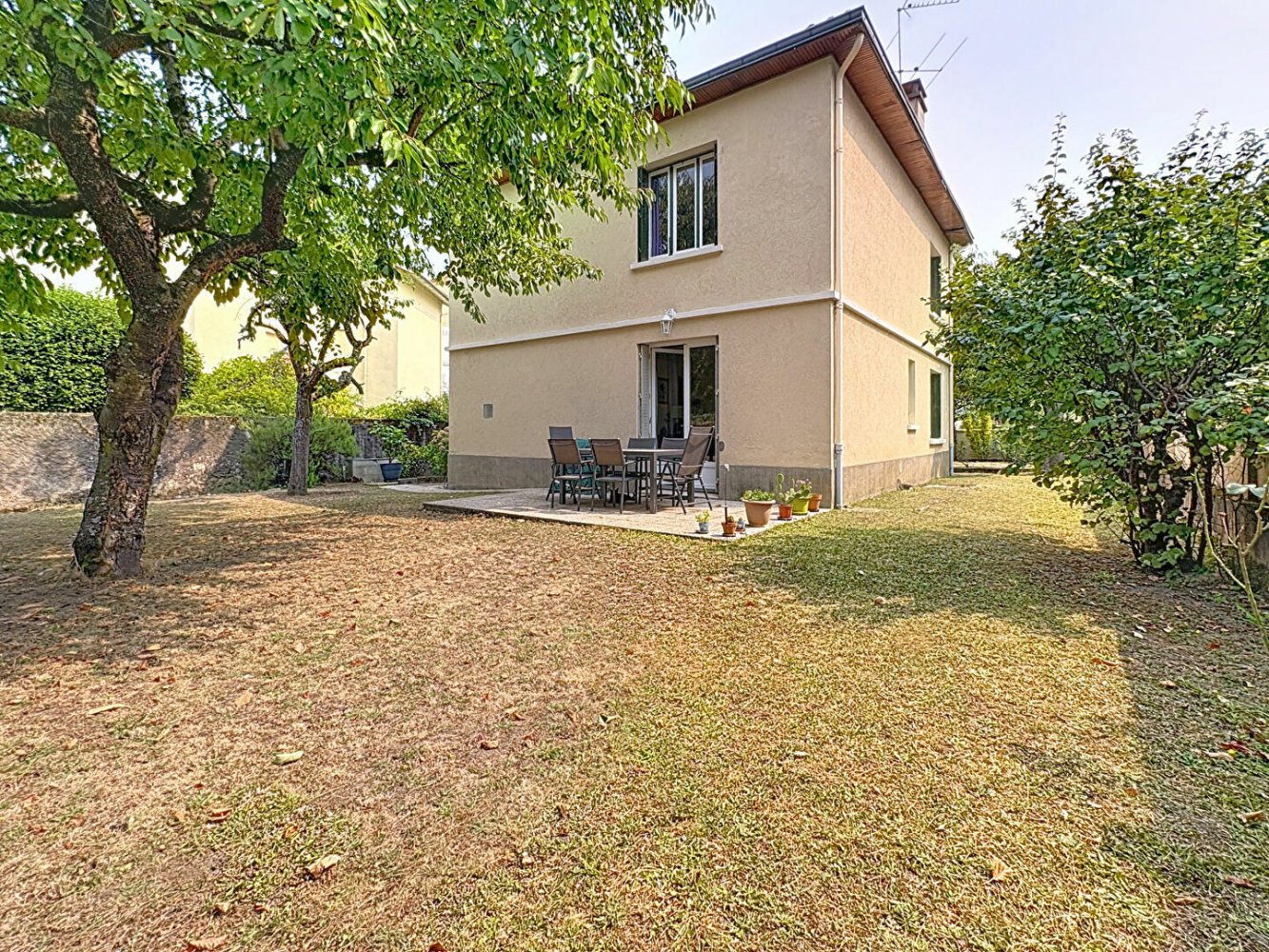 Дом с 3 спальнями в Шамальер, Франция № 355846