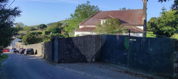 8 bedrooms House in Ribeira Grande, Portugal No. 171055 2