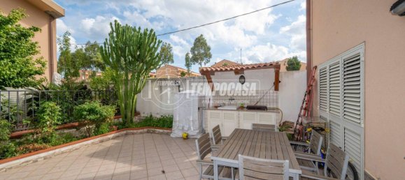 3 bedrooms House in Messina, Italy No. 358909 22