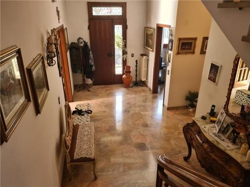 8 rooms Villa in Empoli, Italy No. 19827