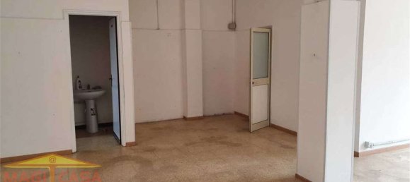  عقار تجاري في Belpasso, Italy 80متر مربع رقم 157059 2