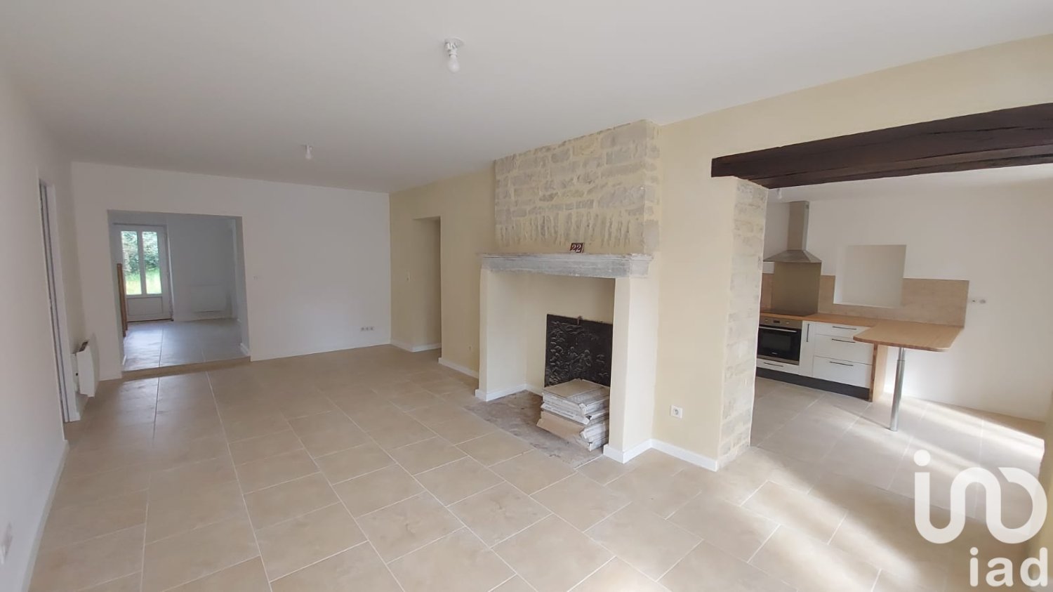 Таунхаус с 3 спальнями в Эссуа, Франция № 252206