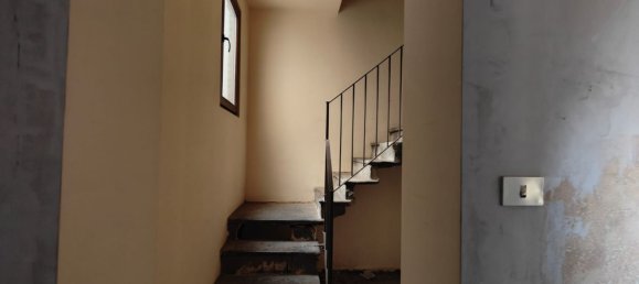 2-salle Appartement à Milan, Italy No. 240728 7